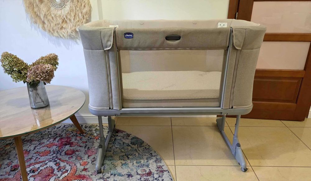Chicco Next2Me Forever – łóżeczko dziecięce dostawka nowy materac