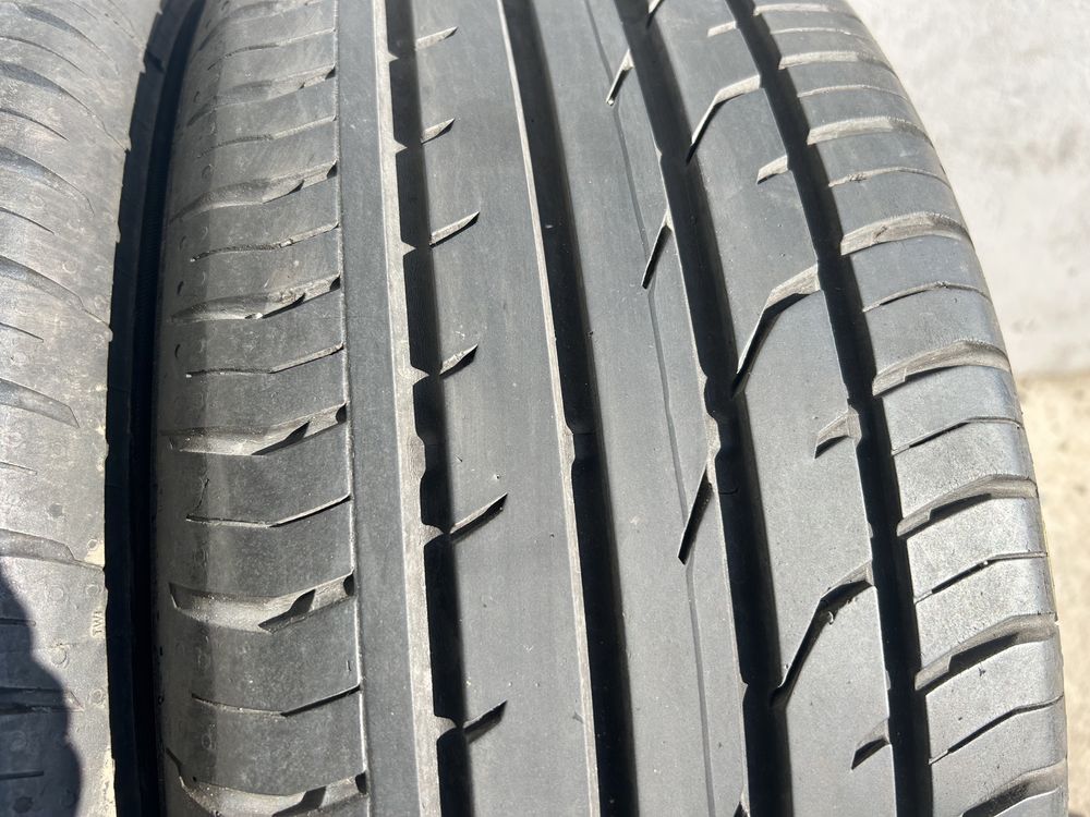 Opony Letnie 215/55R17 x szt Continental