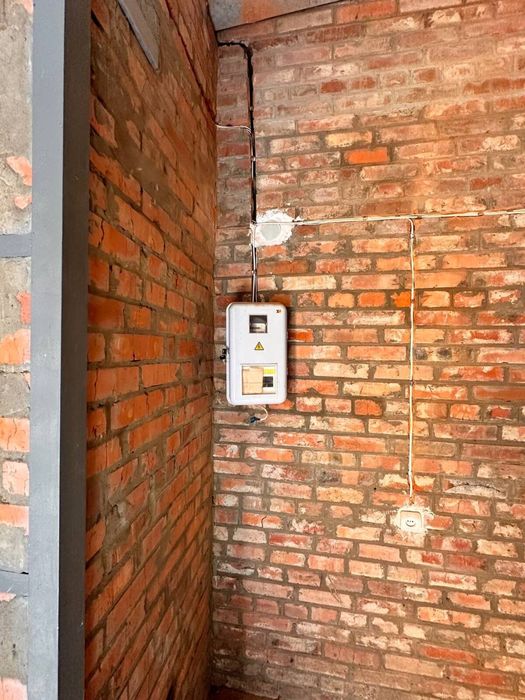 Продаж гаражу 25м2 з документами  Центр міста біля Хмільного