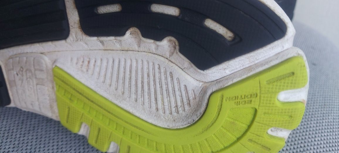 Кроссовки Brooks 45.5 розмер
