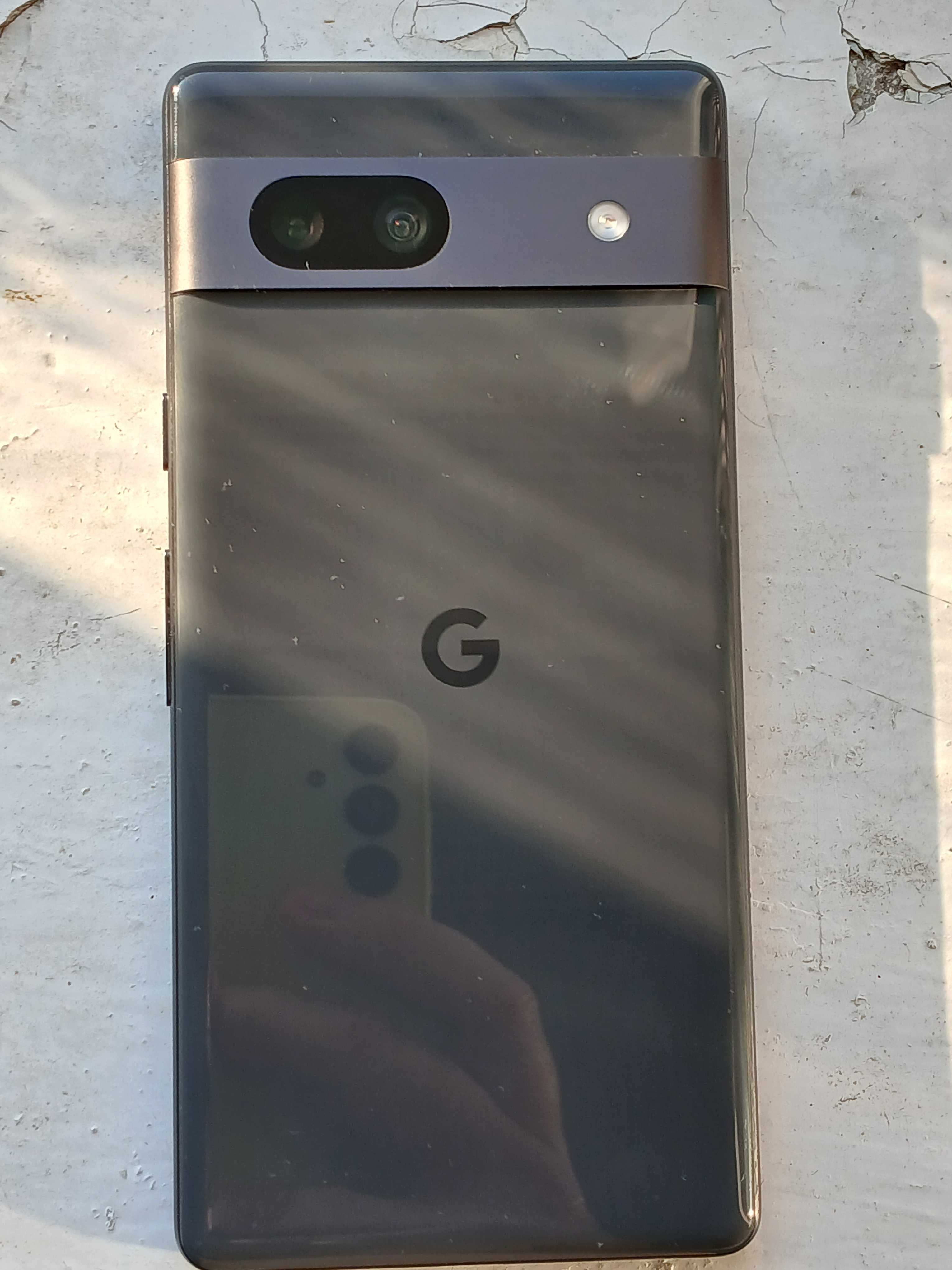 Google Pixel 7a Charcoal, 8 / 128, OLED, 90 Hz