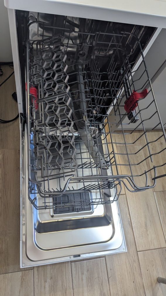 Zmywarka Whirlpool 45 cm jak nowa