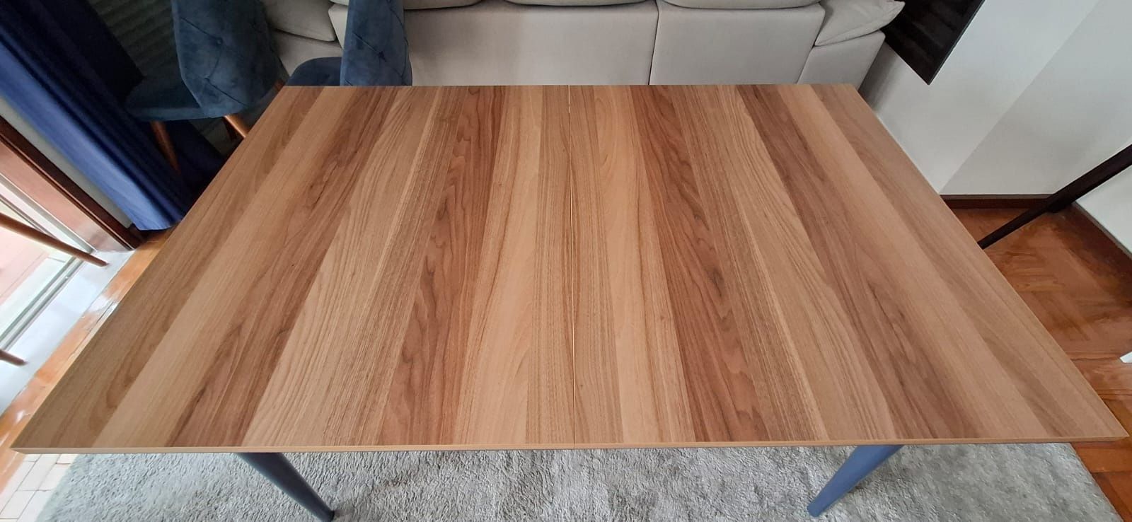 Em venda Mesa extensível com 6 Cadeiras