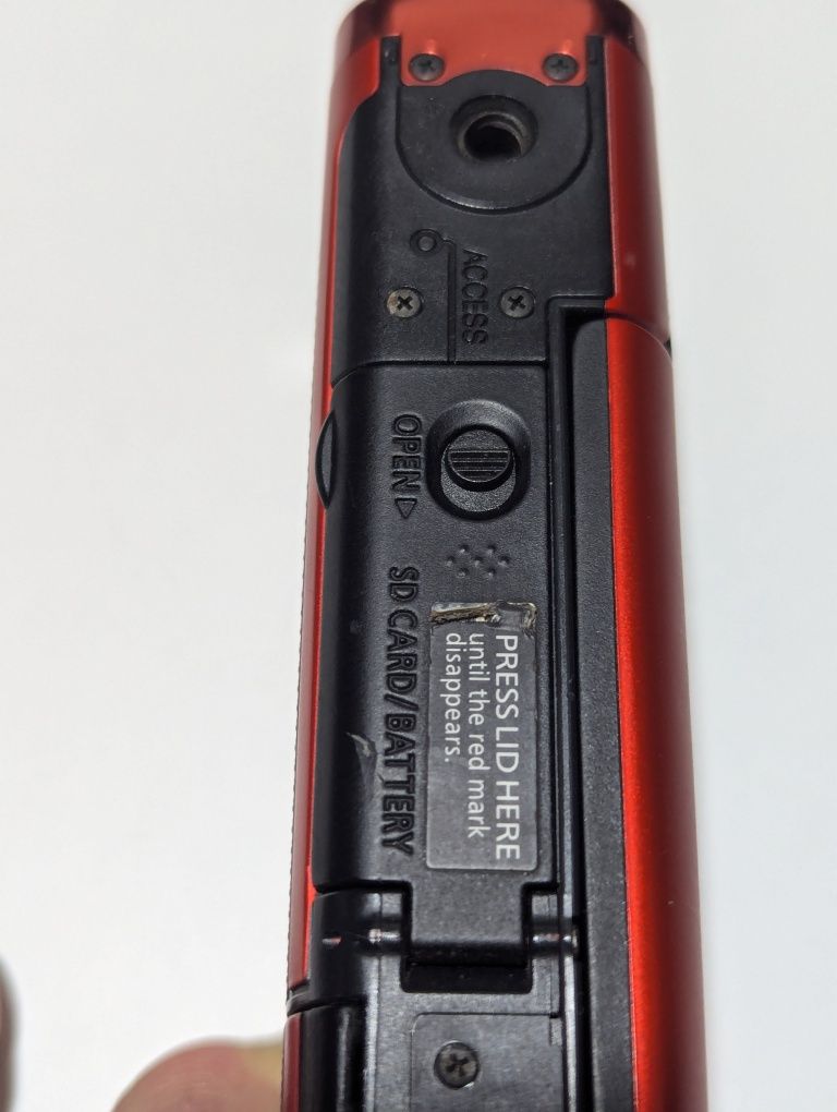 Цифровая фото видеокамера Panasonic SDR-SW20