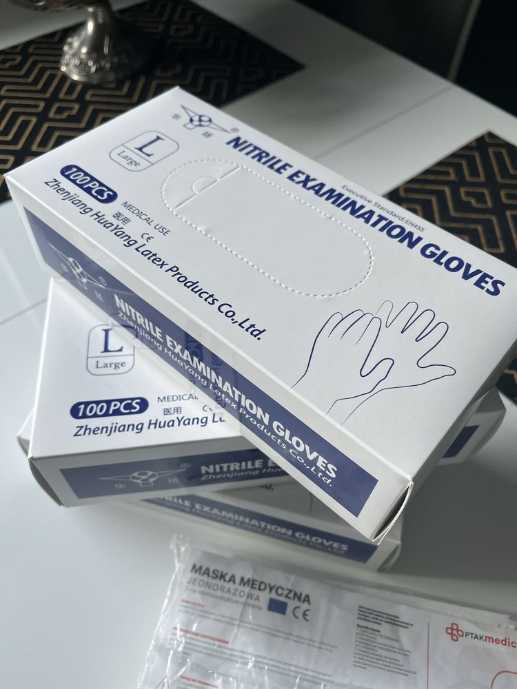 3kartony rekawic nitrylowych plus 20szt. Maseczek ochronnych