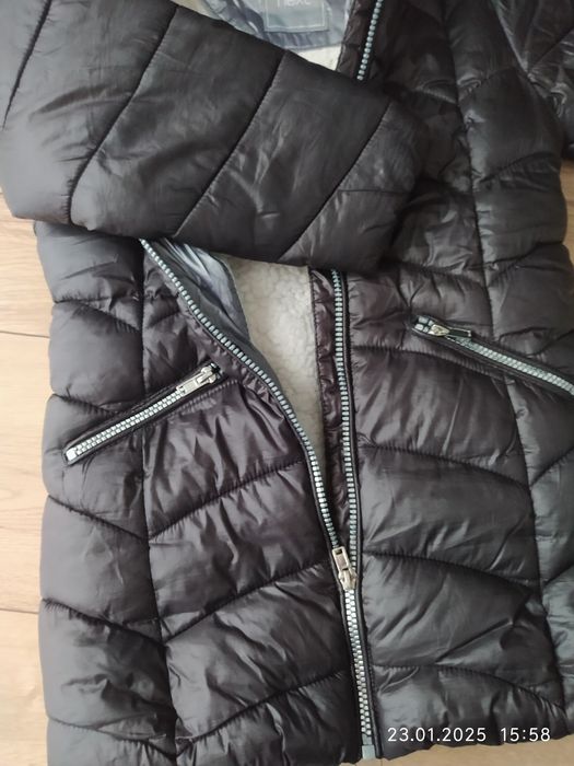 Kurtka dziewczęca czarna Next rozm. 122cm