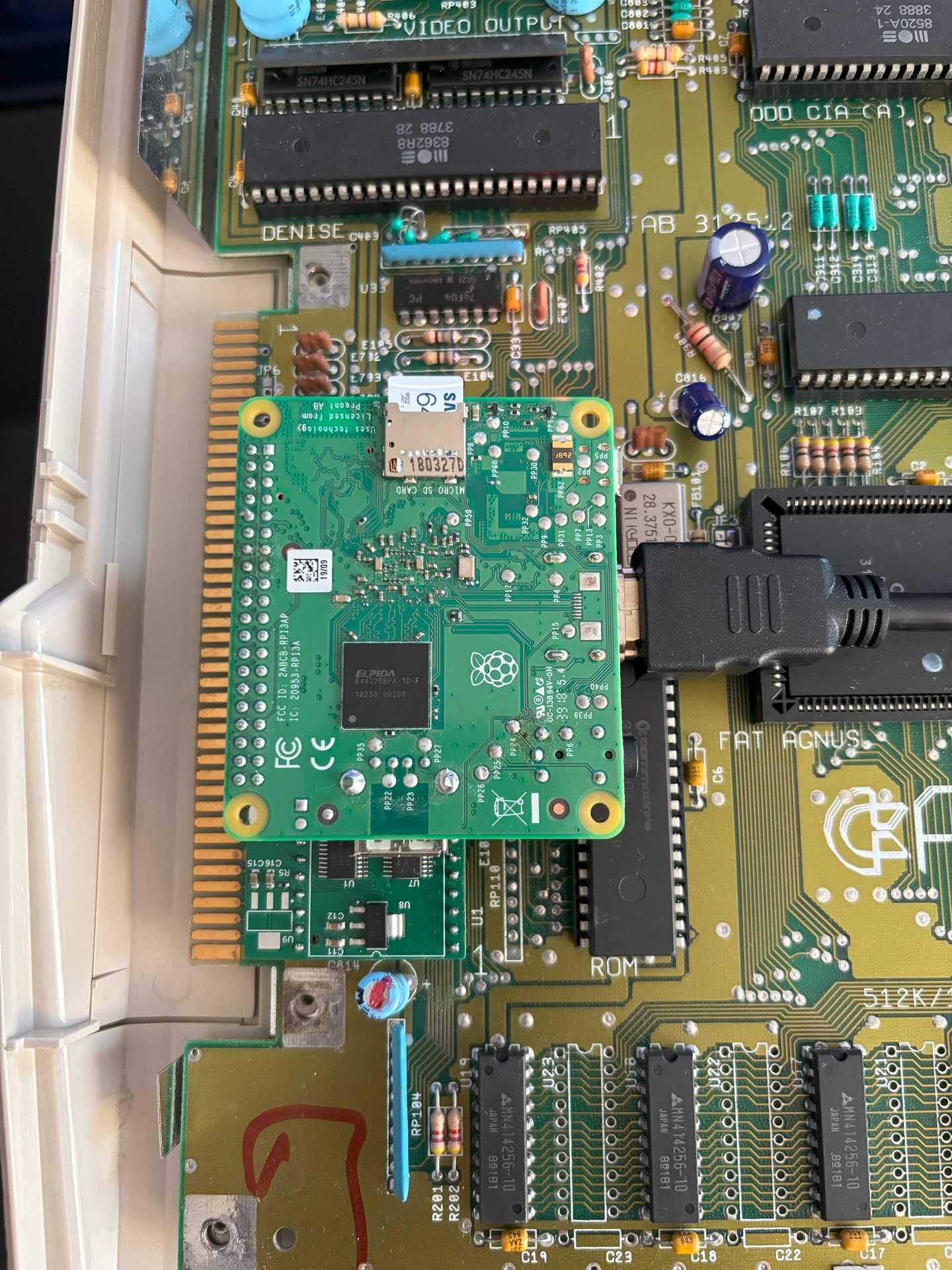 Adapter Pistorm do Amiga 500 - akcelerator CPU, pamięć RAM, dysk