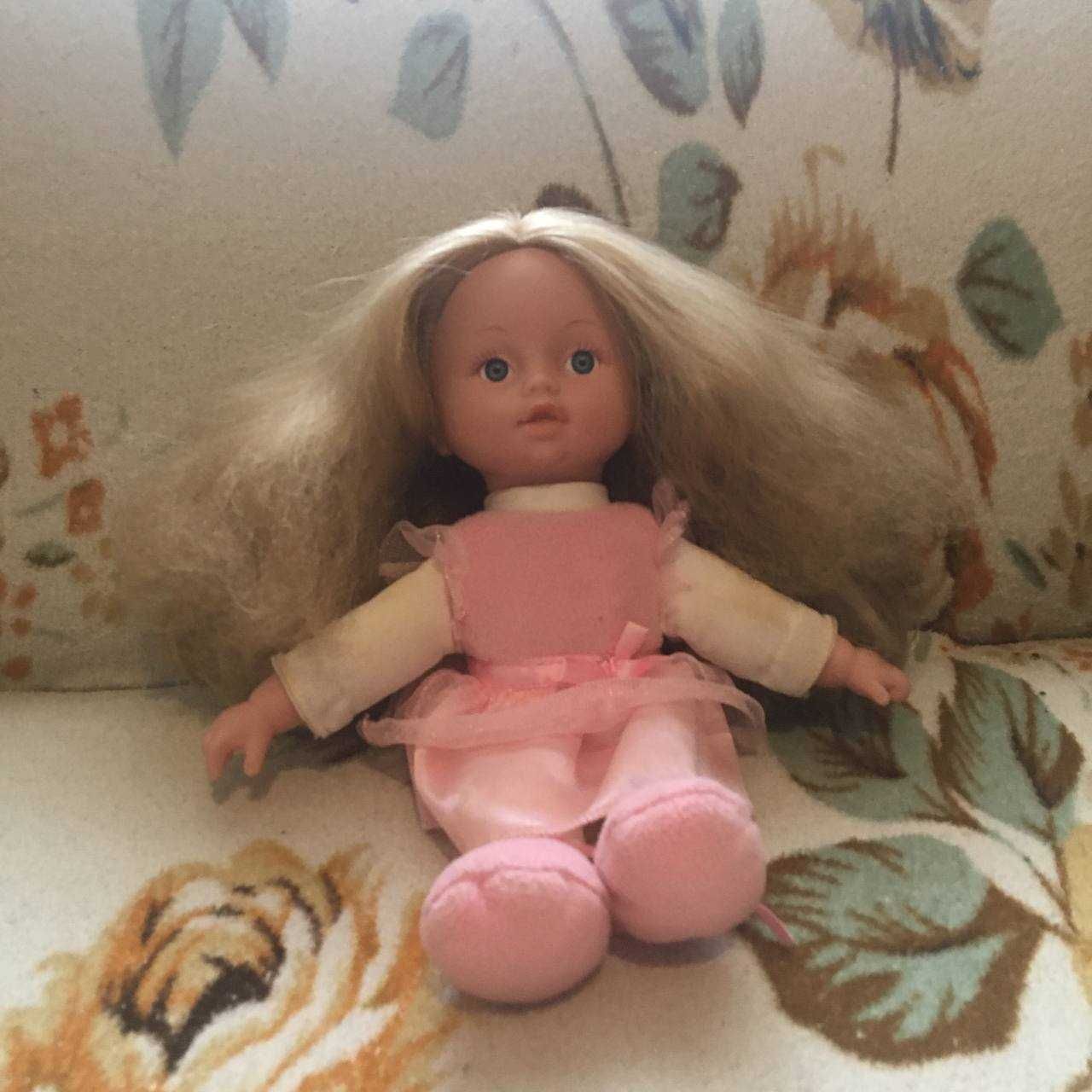 Продам ляльку в хорошому стані