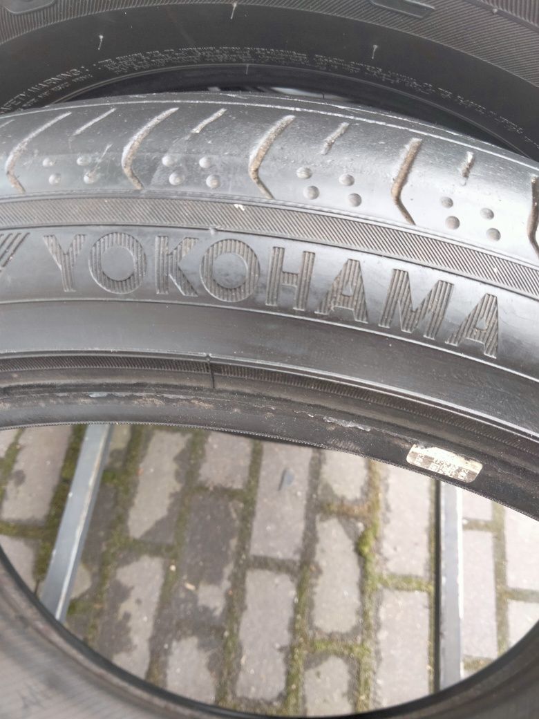 Yokohama 225/40r19