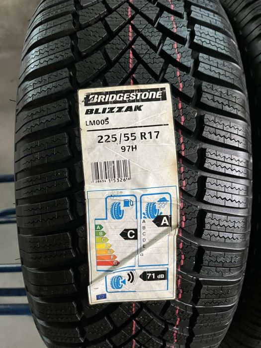 225/55/17 R17 Bridgestone Blizzak LM005 4шт нові зима