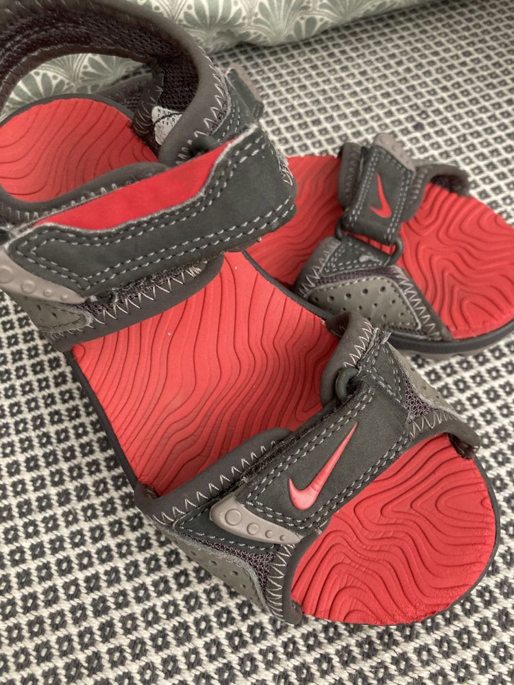 Nike sandałki sandały na rzep 28 szaro-czerwone