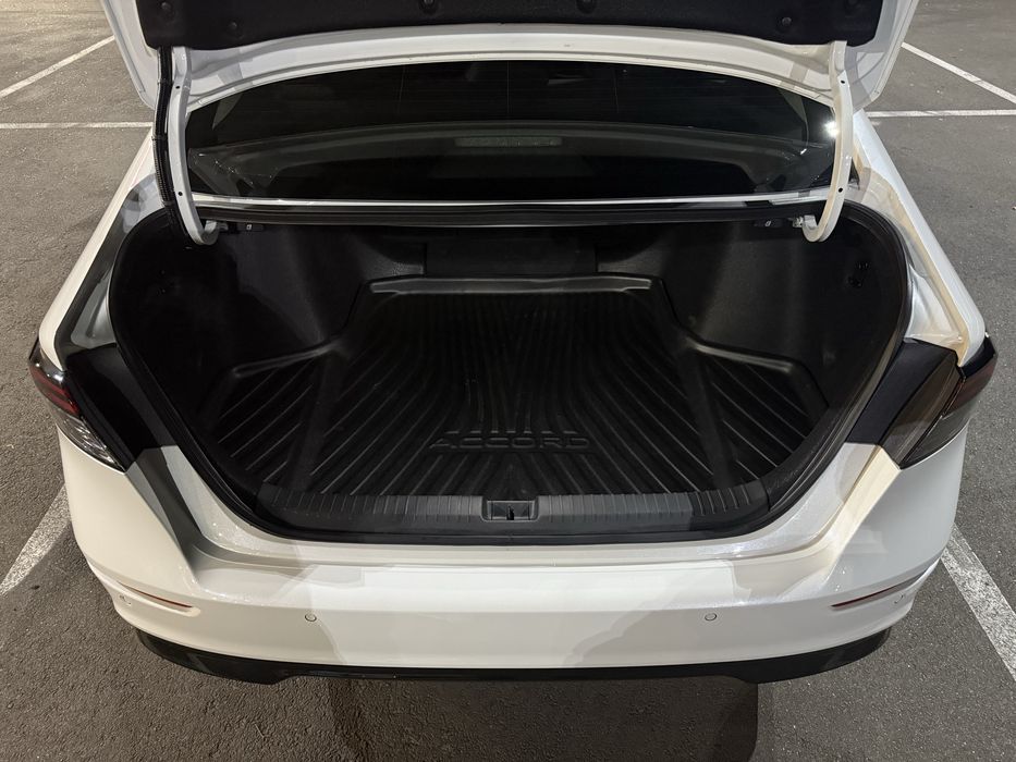 Honda Accord Hybrid 2024 комплектация EX-L