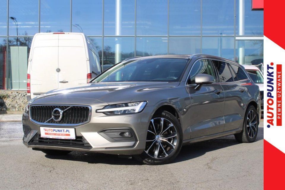 Volvo V60 Momentum Pro AWD D3, 2019r. *Carplay* Hak* Panorama* El. Fotel z Pamię