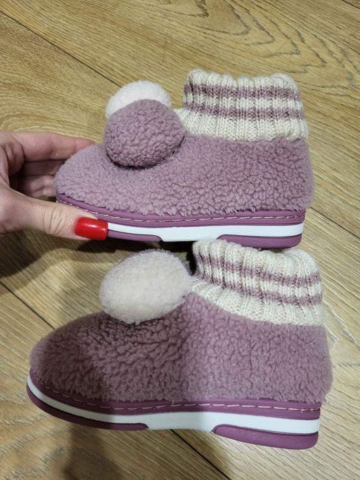 Домашні зимові хутряні закриті тапочки тапки 26-27р, 17см