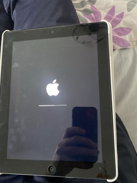 Ipad 4  model Md523NF/A