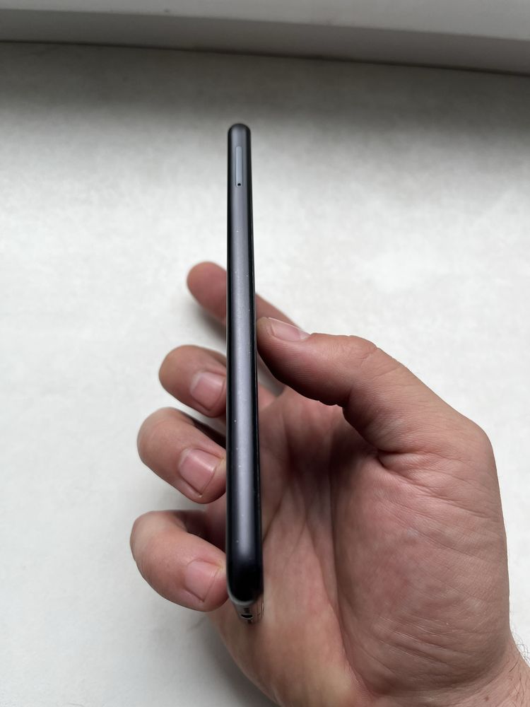 Продам Huawei P20 4/64 на дві сім