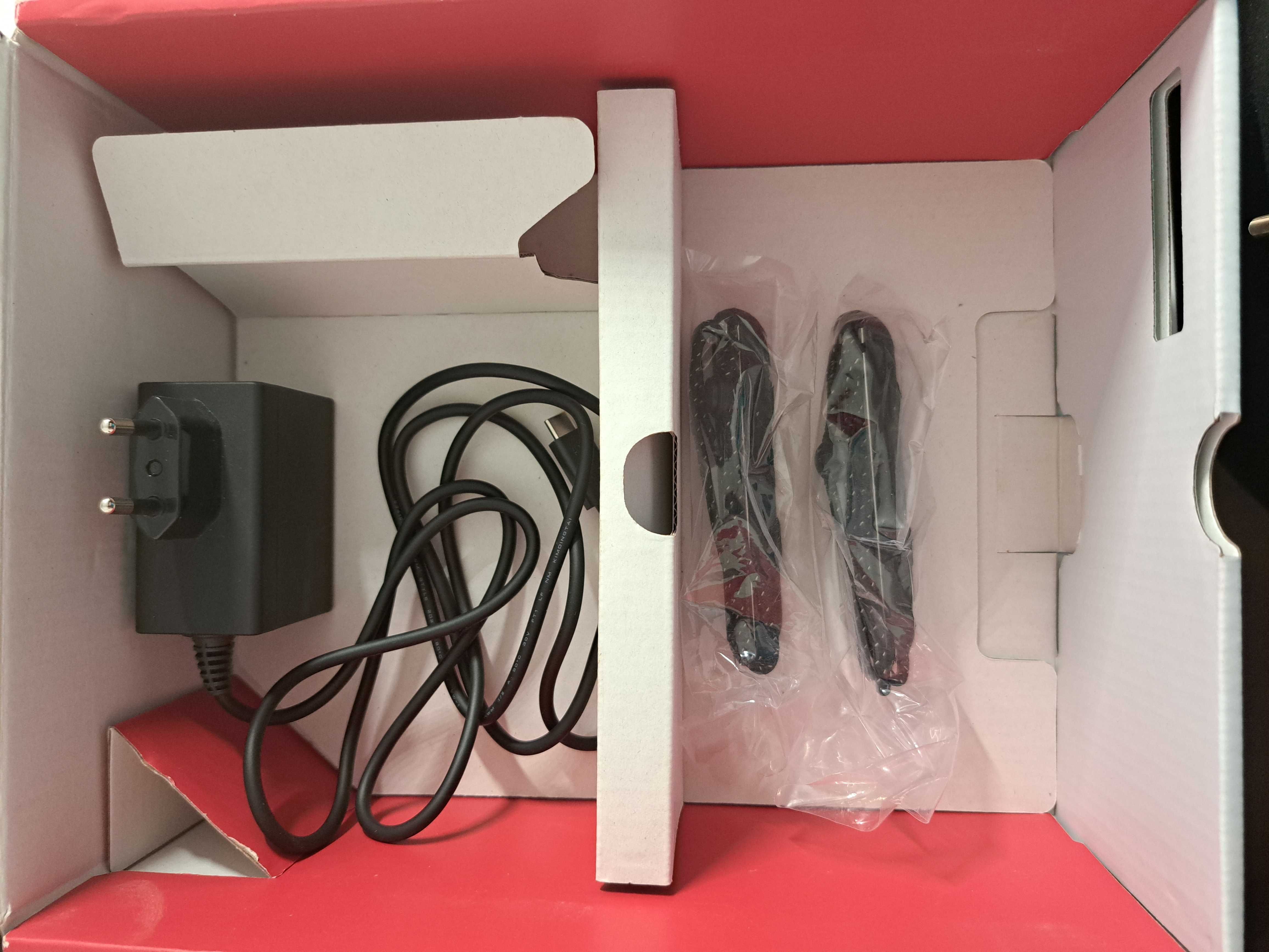 Nintendo Switch OLED + gra Hogwarts Legacy