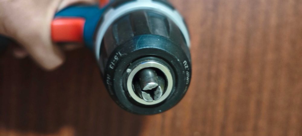 Безщітковий шуруповерт BOSCH GSB 18V-55 Тушка