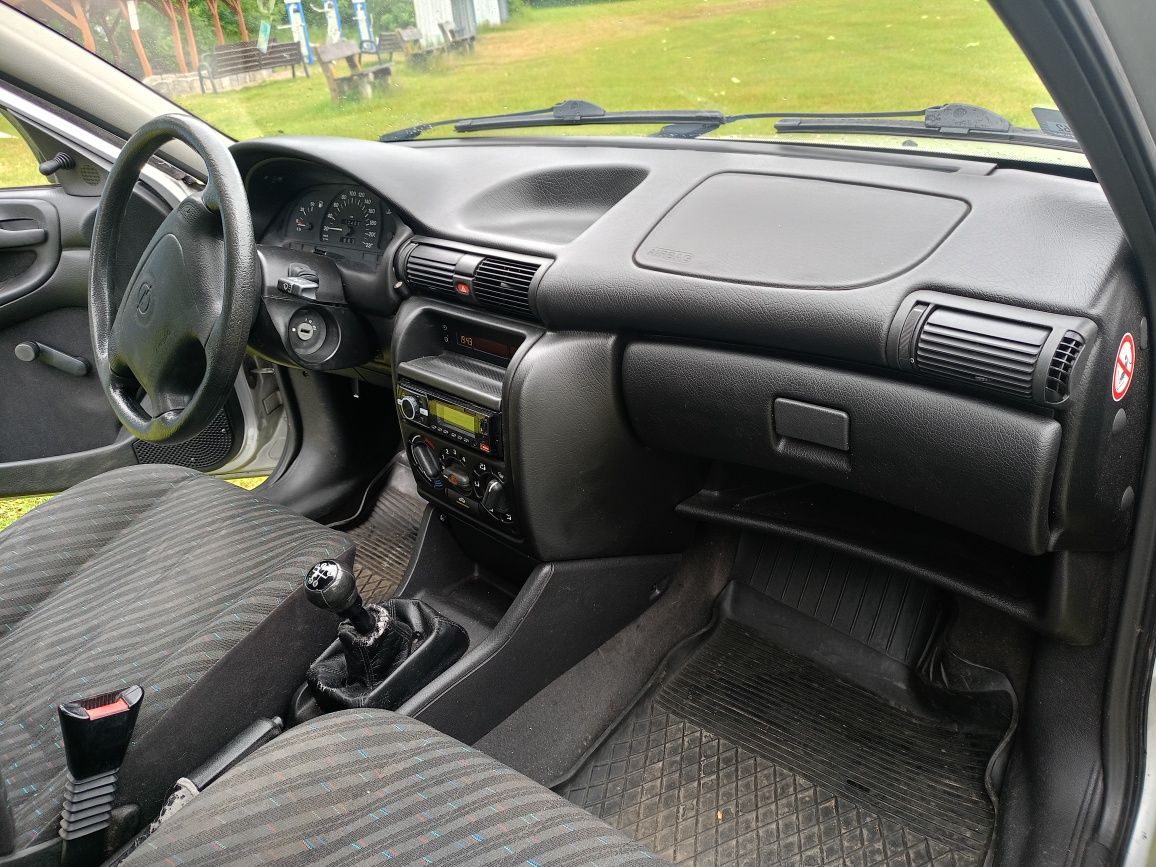 Sprzedam Opel Astra f