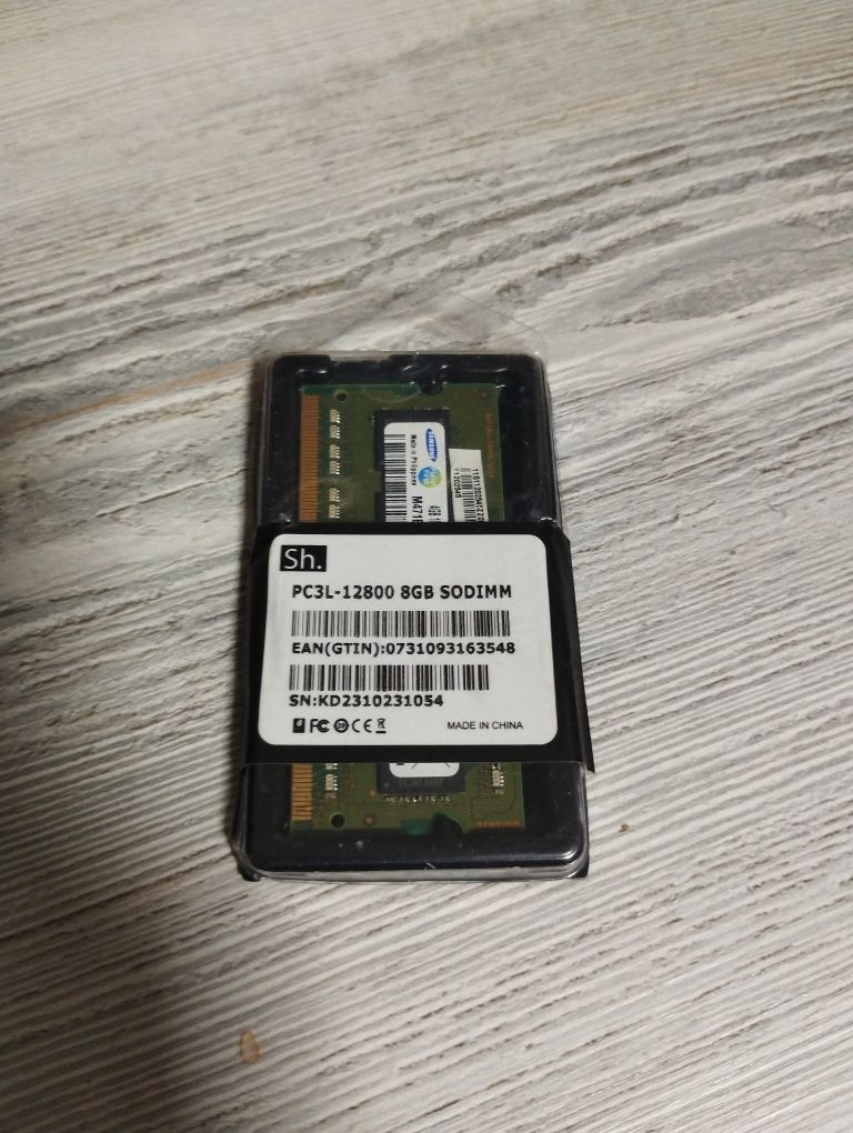 Оперативна пам'ять samsung 4gb