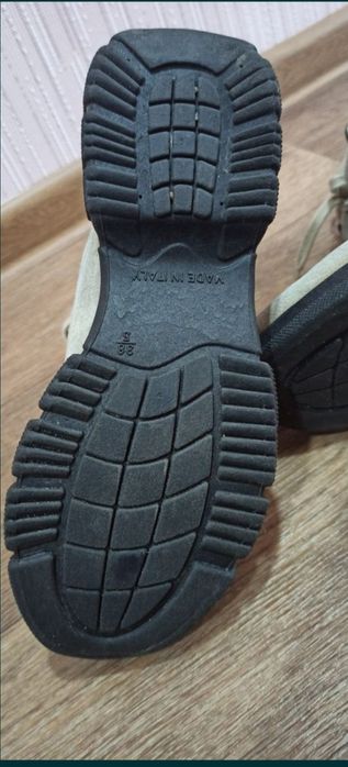 Високі кросівки Італія, хайтопи