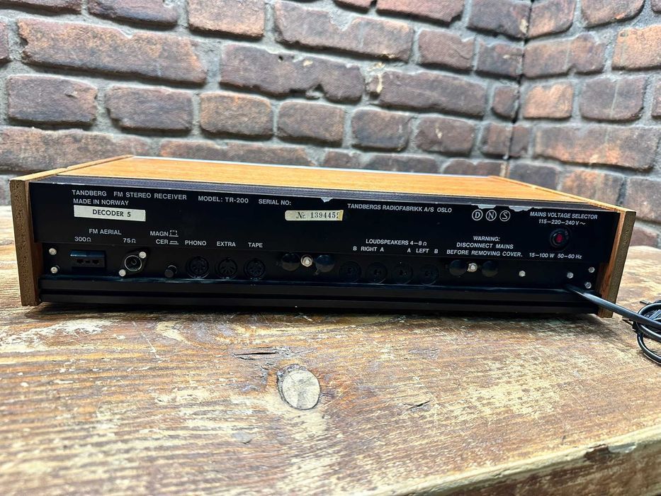 Amplituner  TANDBERG TR-200