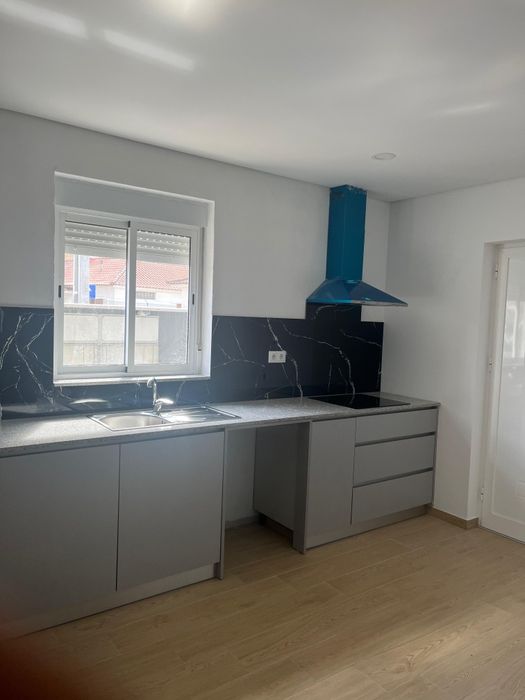 Arrendo andar moradia T2