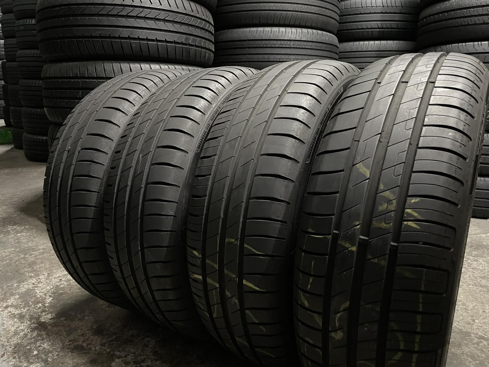 Шины б\у 185/65 R15 88H -GoodYear Efficientgrip performance (Лето)