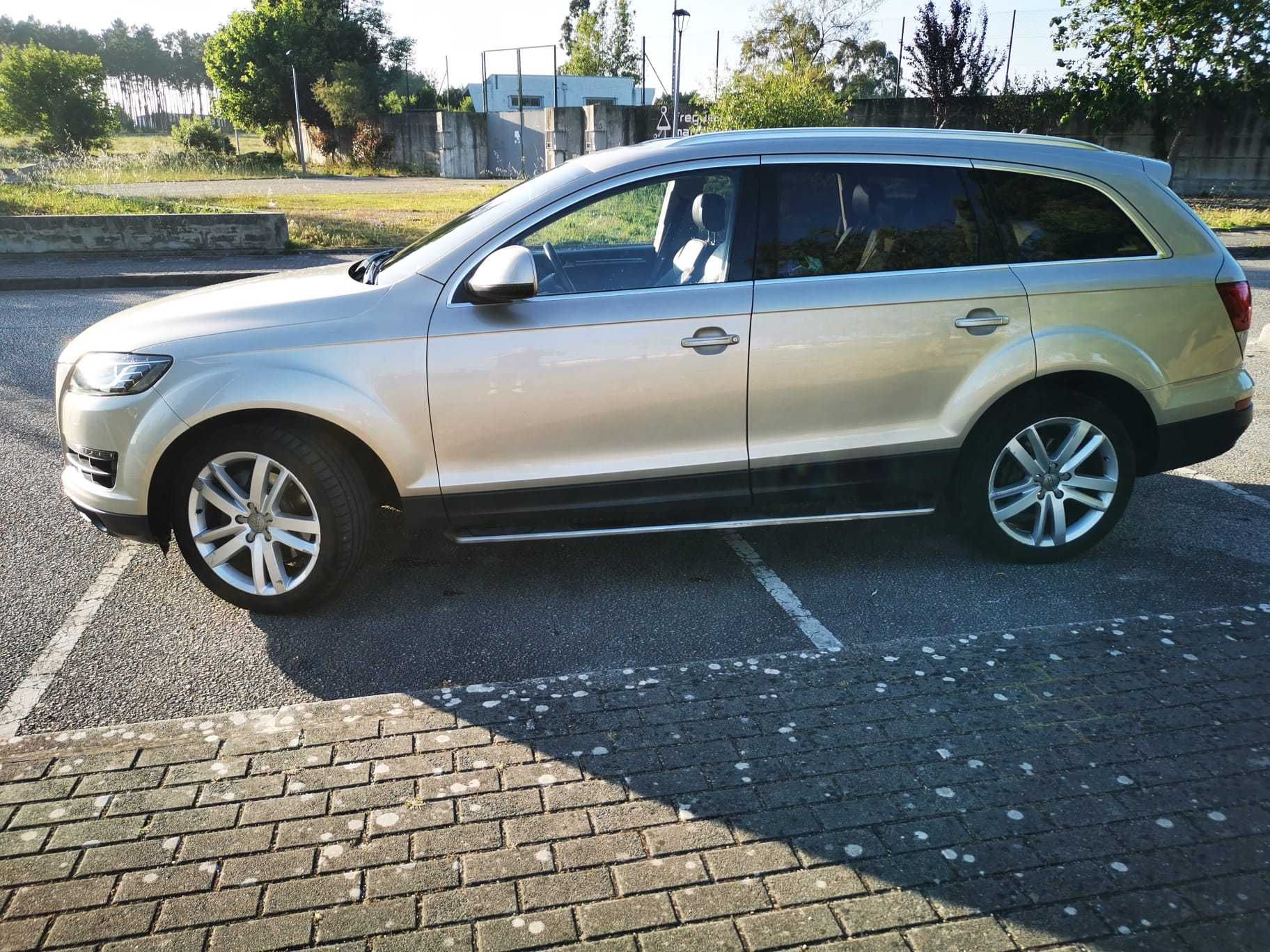 Audi Q7  com 158000km