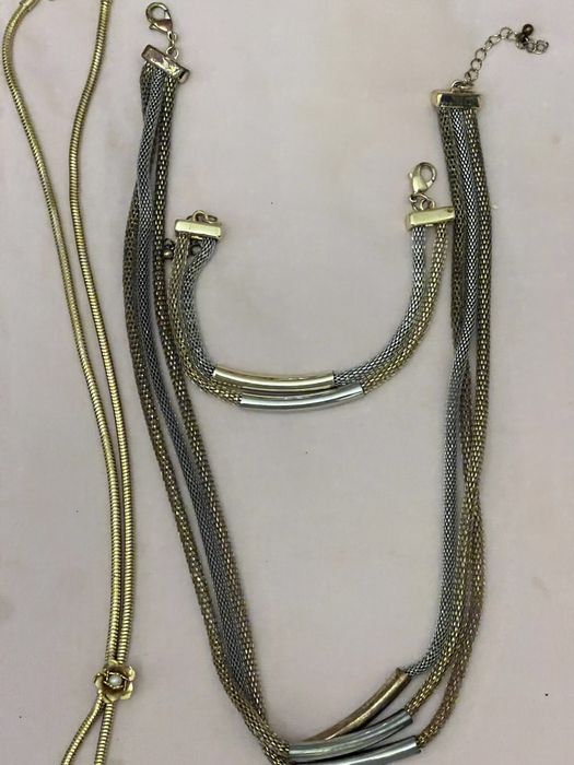 Продаю броши и браслеты