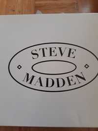 Szpilki Steve Madden z ćwiekami