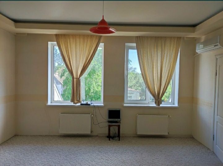 Продам 2х этажный дом Коммунарский район