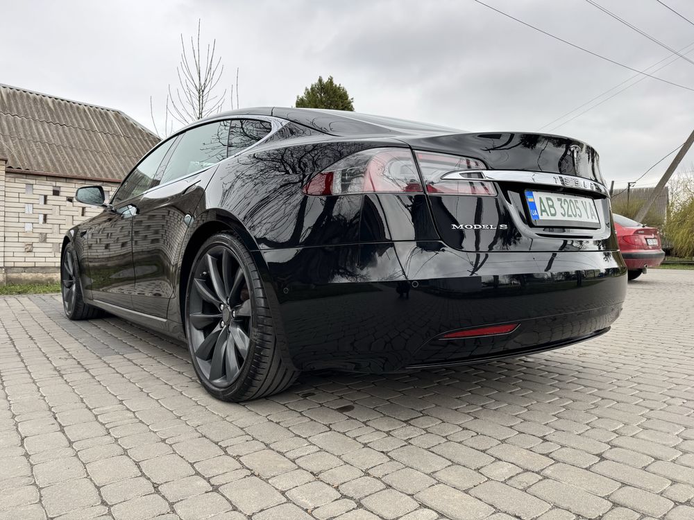TESLA MODEL S Европа (Німеччина) Рестайлінг 2018