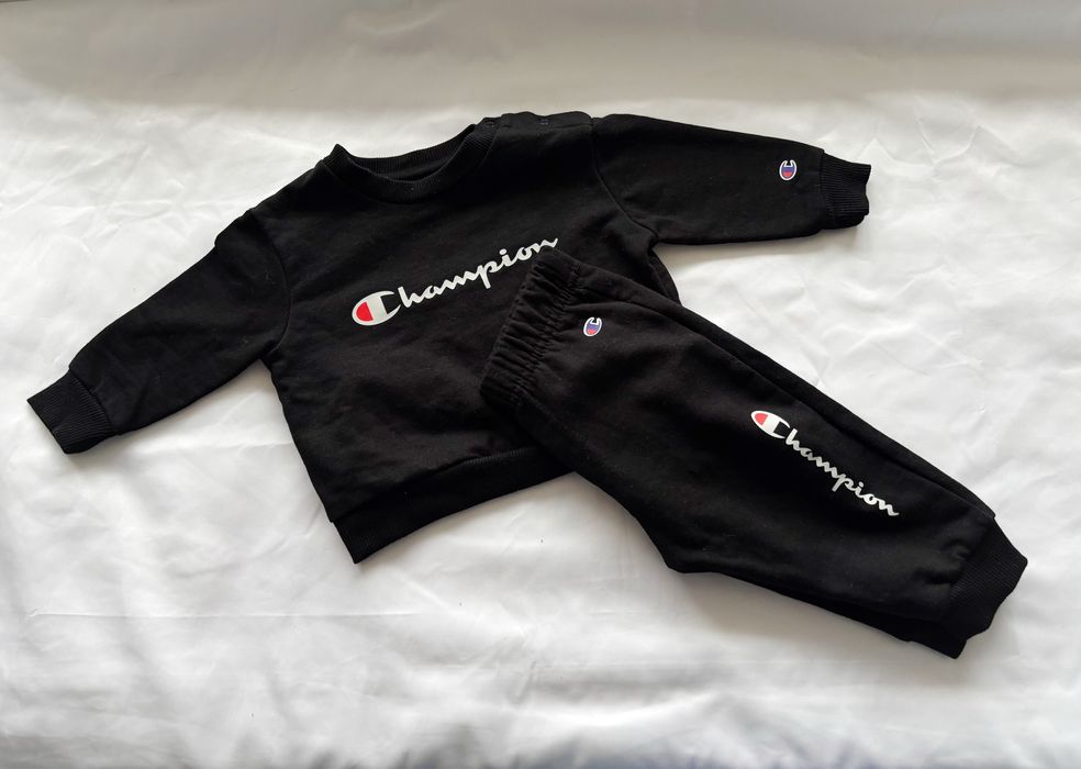 Костюм Champion на флісі розмір 6 місяців