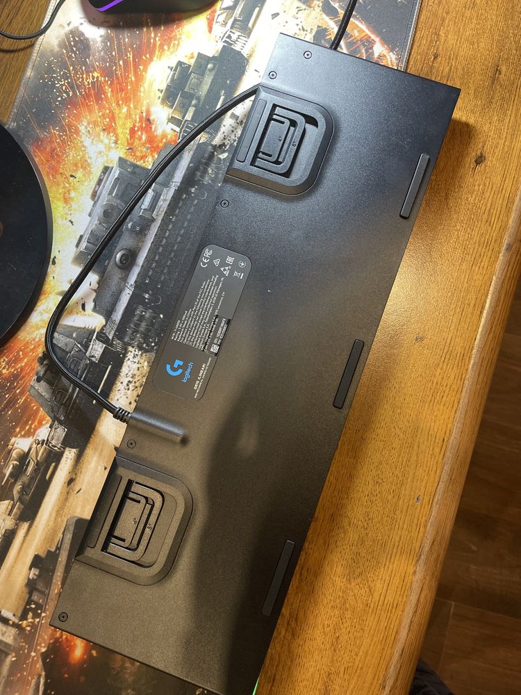 logitech G815 стан новий відкрив коробку спробував на ній пограти
