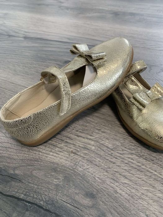 Туфелькі на дівчинку