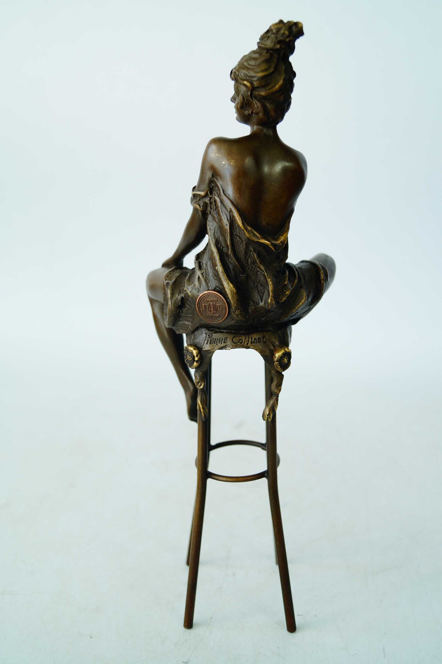 Zmysłowa kobieta na krześle figura z brązu Paris Francja