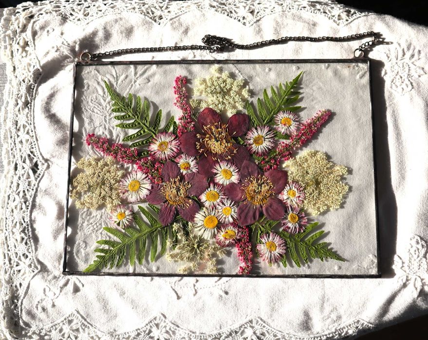 Witraż, dekor z suszonych kwiatów, prezent
