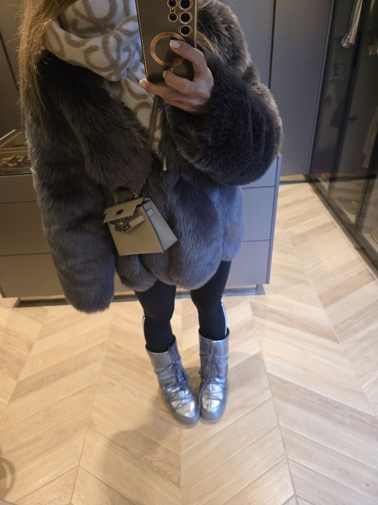 Piękny zimowy komplet szare antracyt futerko plus moon boot 38 M  36/