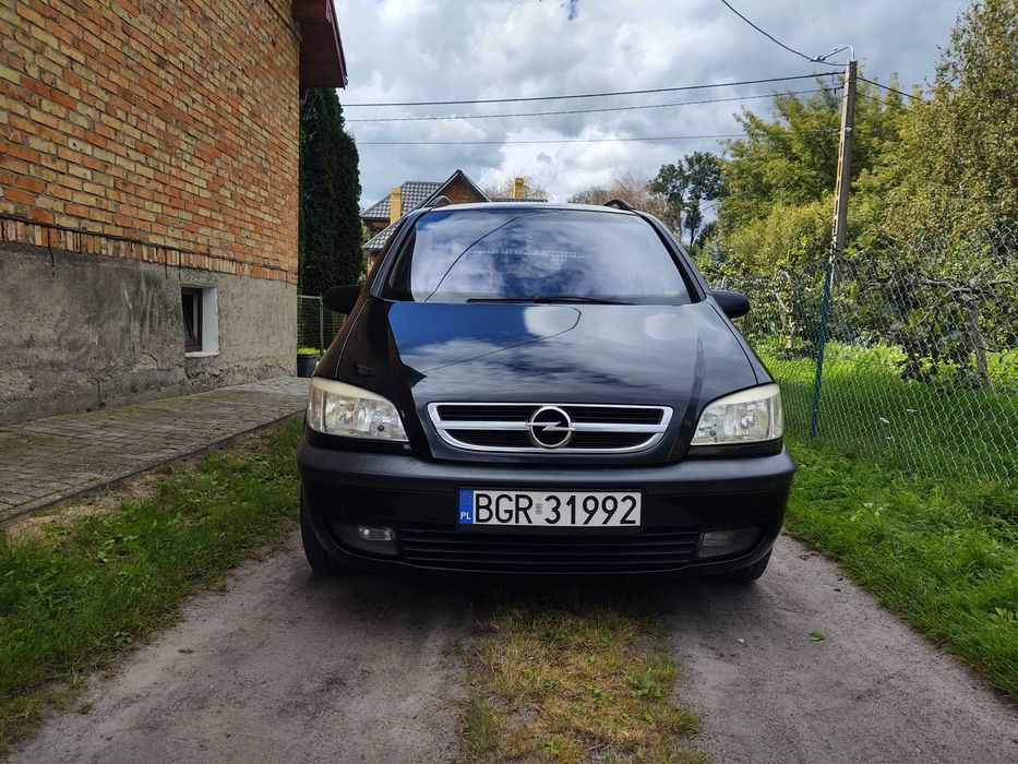 Opel Zafira, 7 osobowa, Klimatyzacja, Hak.