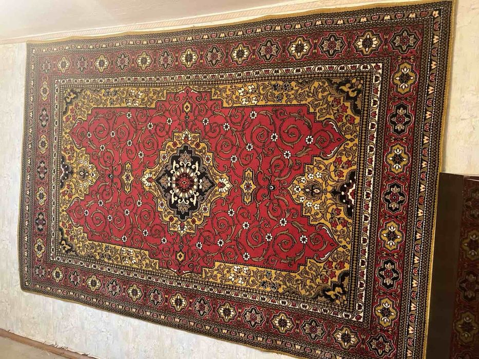 Продам вовняний килим