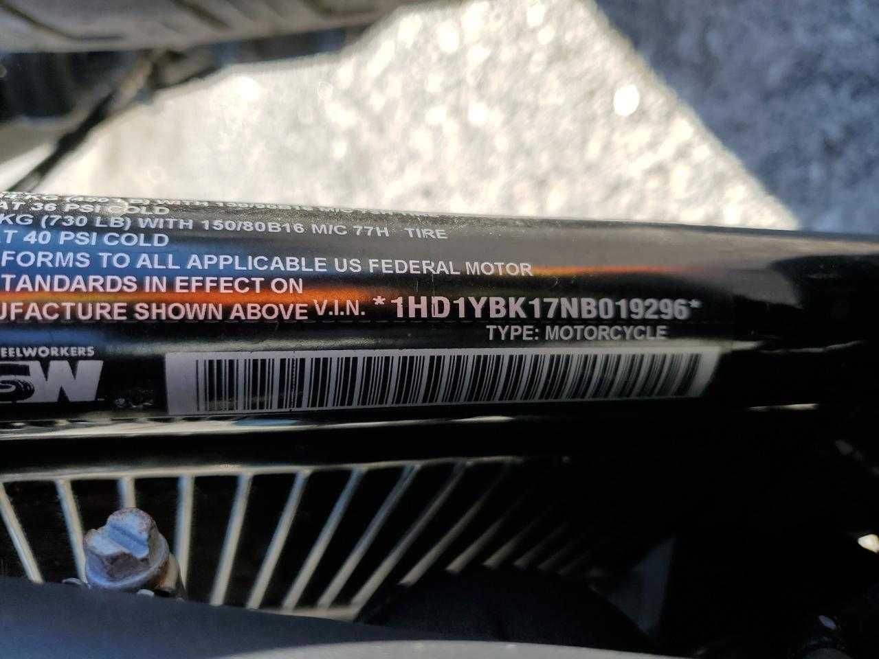 Harley-Davidson FLHCS 2022