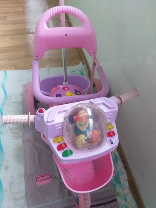 Детский велосипед с родительской ручкой