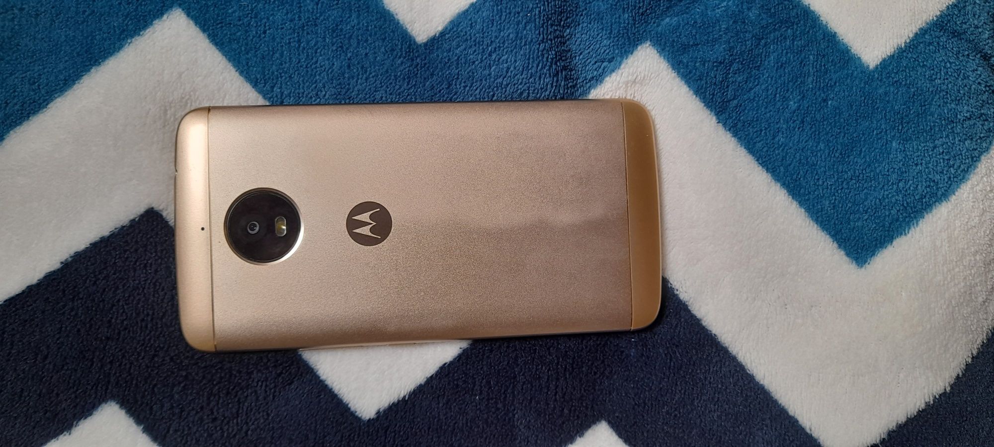Motorola Moto E4 Plus złoty