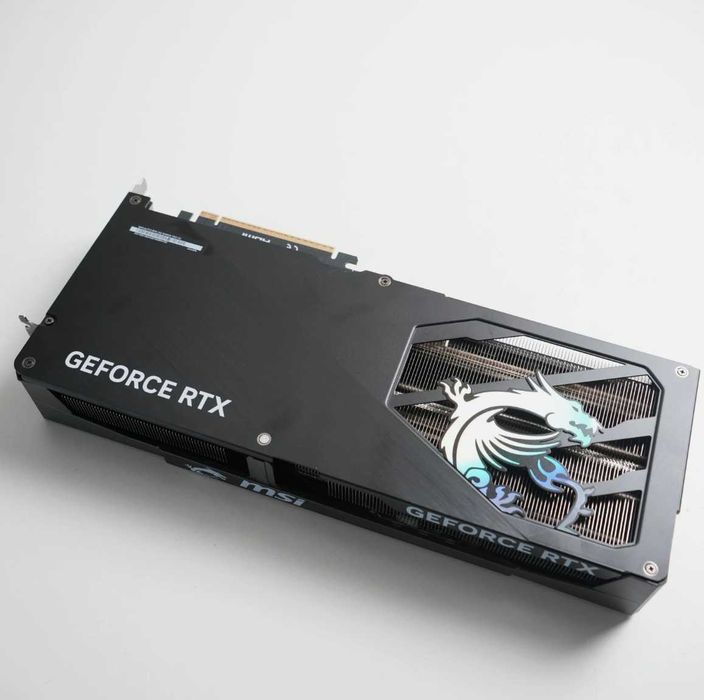 GeForce RTX 5070 GAMING Trio OC