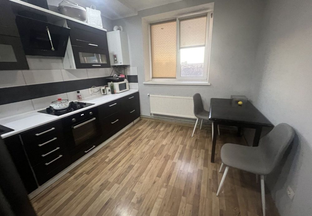 Продам квартиру в центрі міста