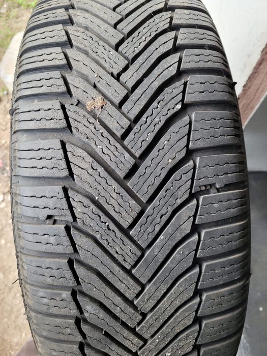 Felgi stalowe 16” 5x112 z oponami zimowymi Michelin 215/60 R16