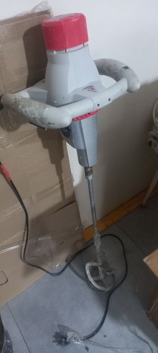 Строительный миксер intertool . Будівельний міксер.