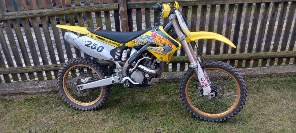 Cross suzuki rmz 250