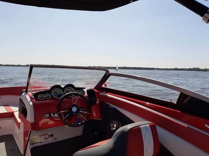 Glastron 225 GTS 5.0 Volvo Penta Dual